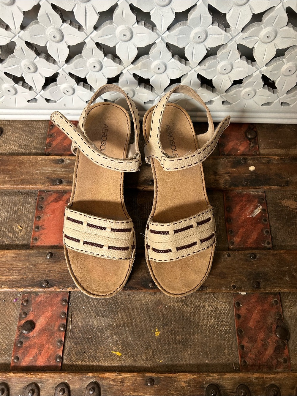 Aerosoles Womens 9 Cream Leather Sandals Hook Loop Comfort Low Heel‎ - Picture 2 of 6